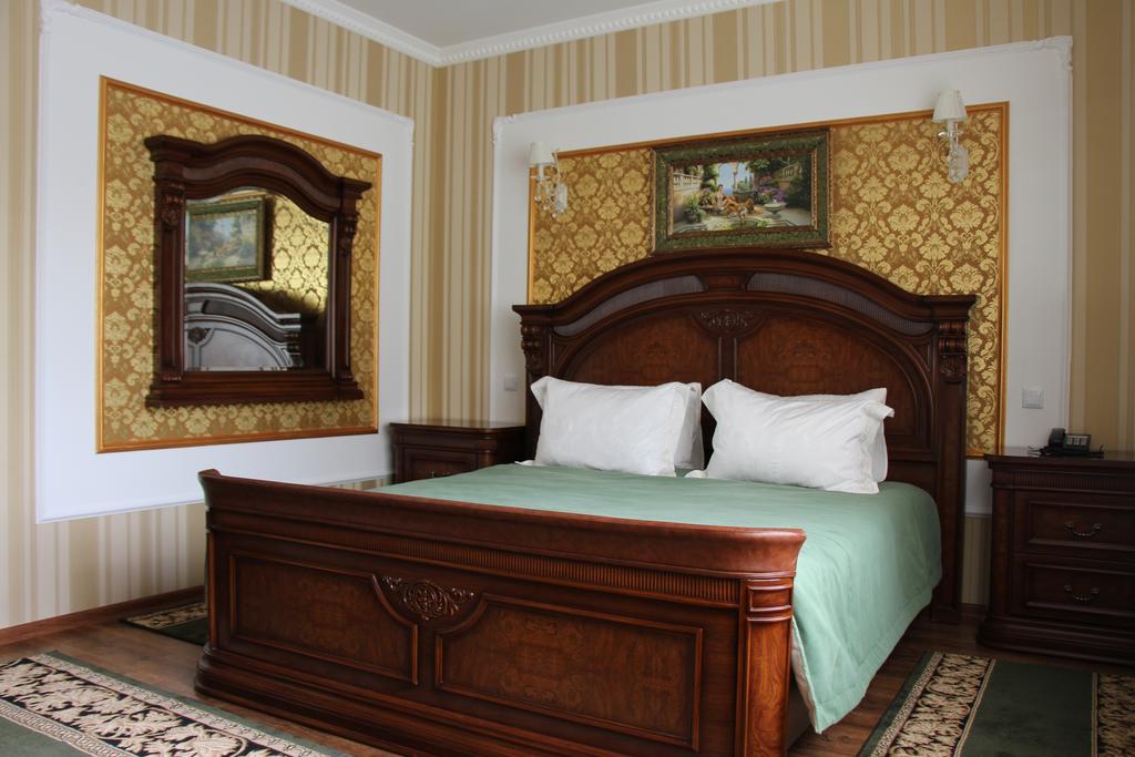 Hotel Sobkoff Khmelʼnytsʼkyy Habitación foto